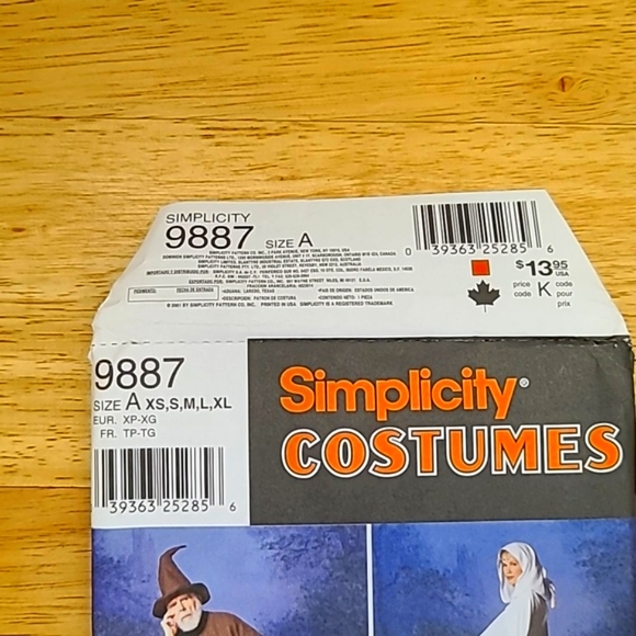 Wizard / Cloak / Robin Hood Sewing Patterns - Picture 3 of 3